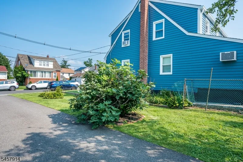 1331 Center St Union, NJ 07083