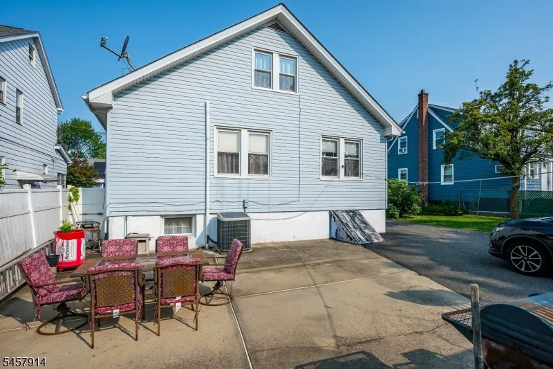 1331 Center St Union, NJ 07083