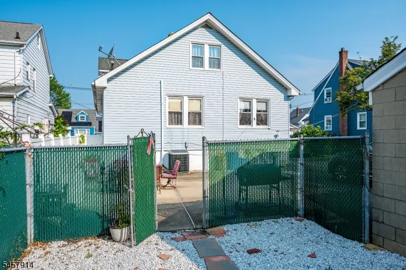 1331 Center St Union, NJ 07083