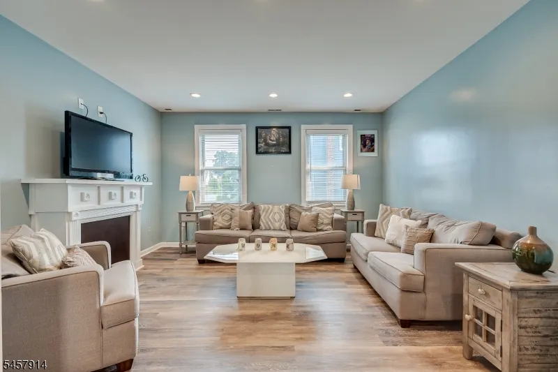 1331 Center St Union, NJ 07083