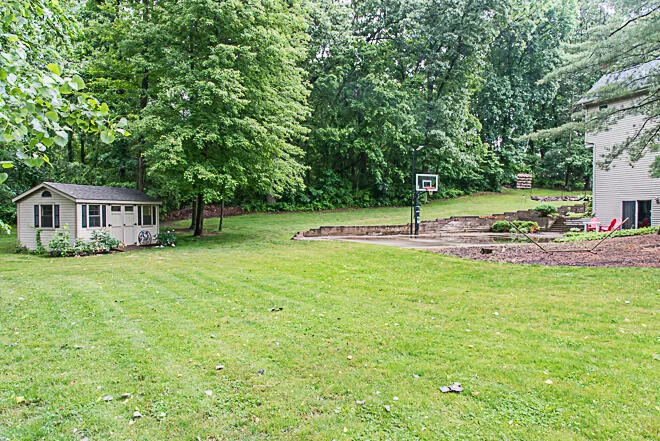 25 Christian Road Battle Creek, MI 49014