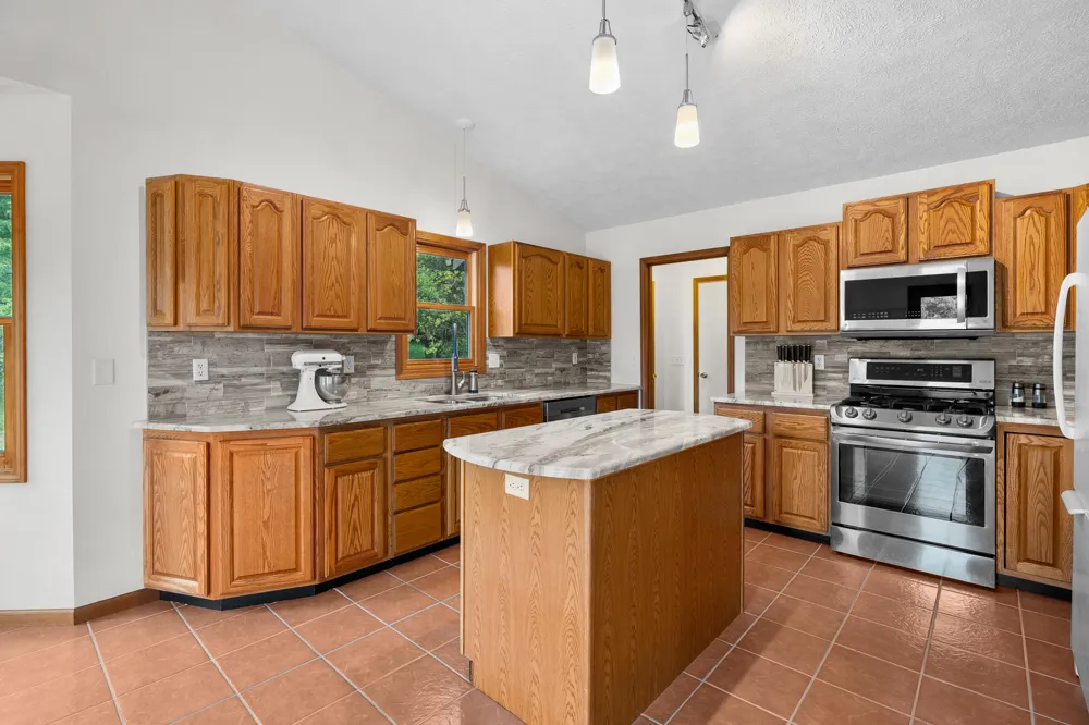 50360 29 1/2 STREET Paw Paw, MI 49079