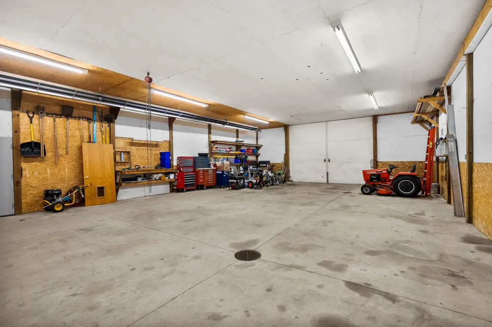 50360 29 1/2 STREET Paw Paw, MI 49079