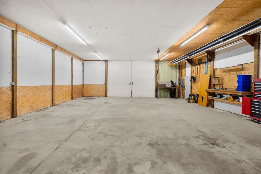 50360 29 1/2 STREET Paw Paw, MI 49079