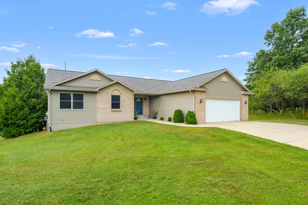 50360 29 1/2 STREET Paw Paw, MI 49079