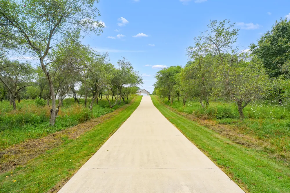 50360 29 1/2 STREET Paw Paw, MI 49079