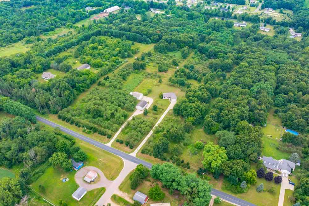 50360 29 1/2 STREET Paw Paw, MI 49079