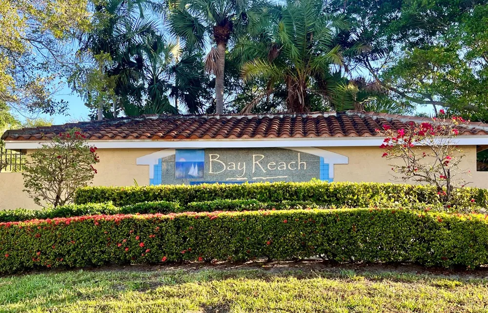 1105 Lake Shore Drive #104 Lake Park, FL 33403
