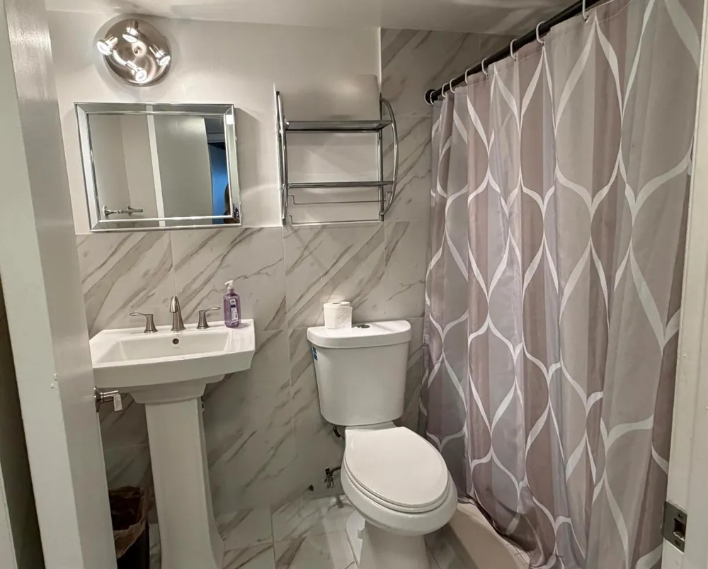 1105 Lake Shore Drive #104 Lake Park, FL 33403