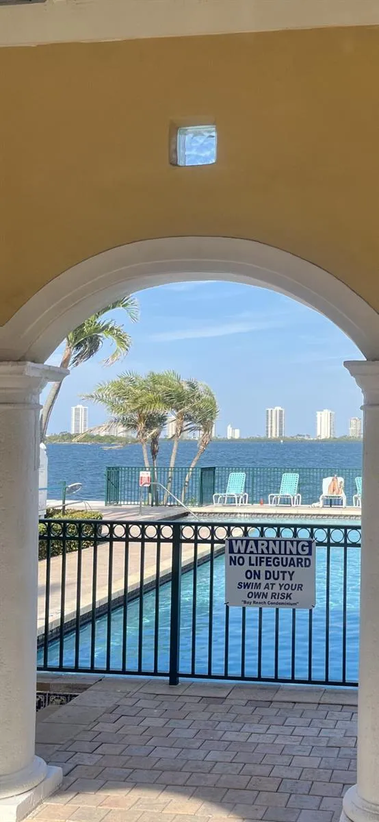 1105 Lake Shore Drive #104 Lake Park, FL 33403