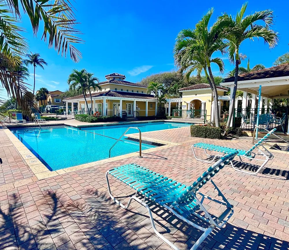 1105 Lake Shore Drive #104 Lake Park, FL 33403