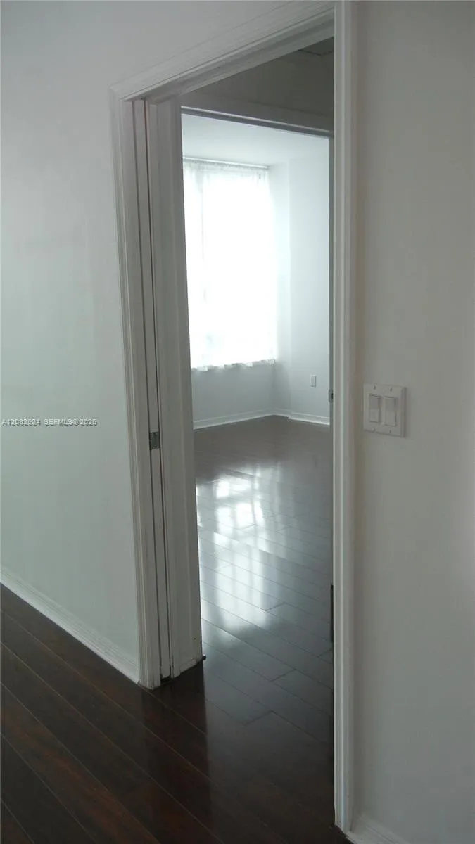 951 Brickell Ave #2509 Miami, FL 33131