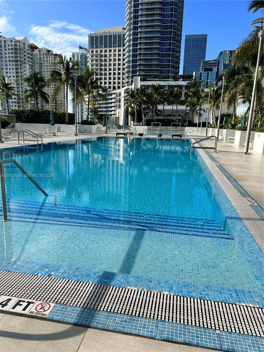 951 Brickell Ave #2509 Miami, FL 33131