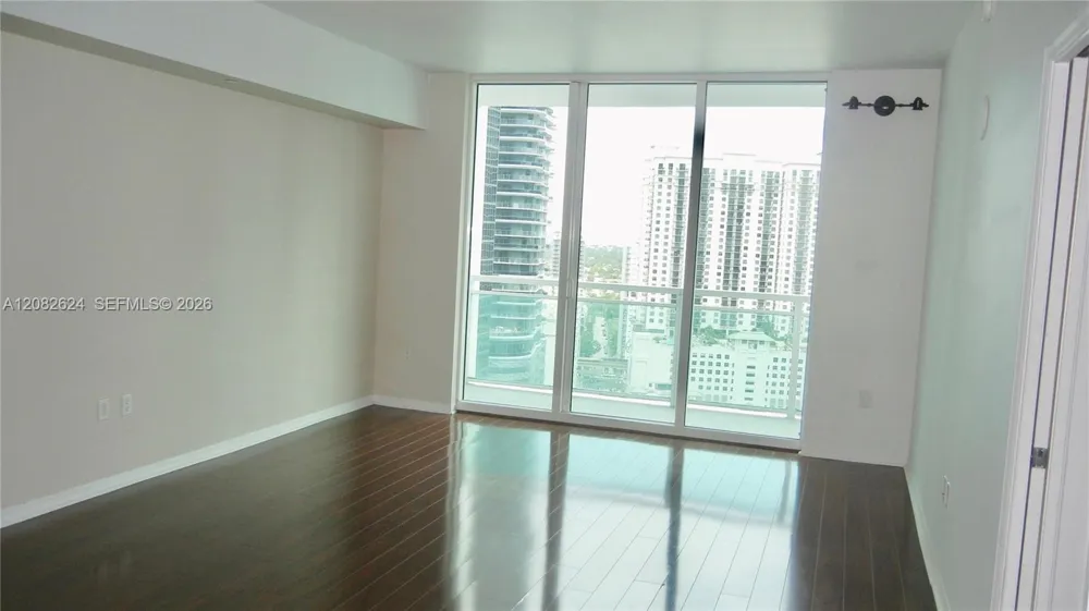 951 Brickell Ave #2509 Miami, FL 33131