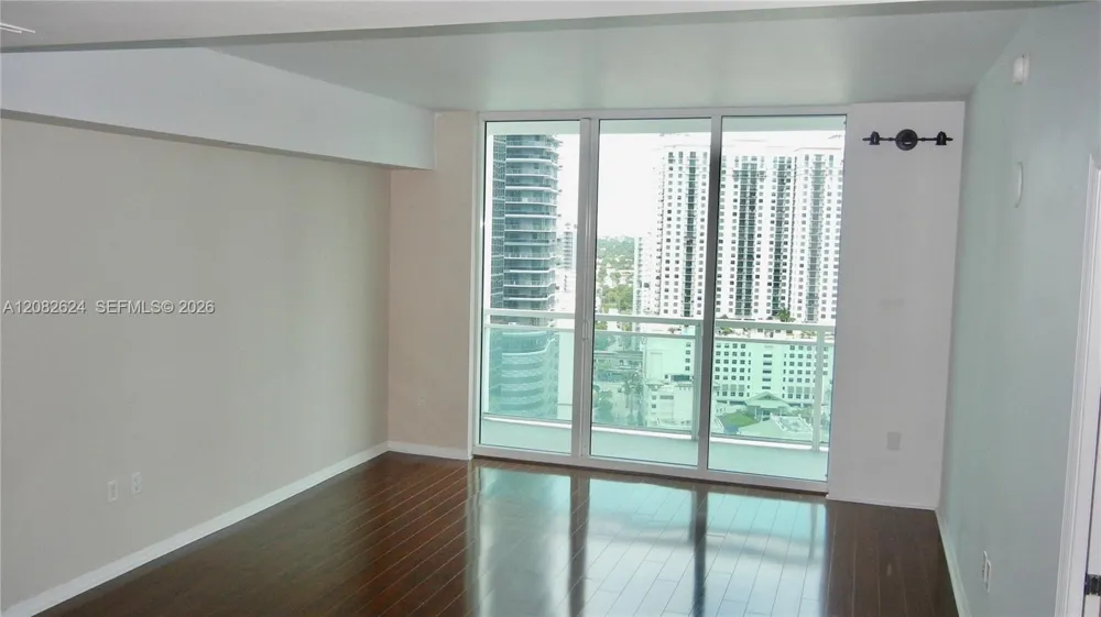 951 Brickell Ave #2509 Miami, FL 33131