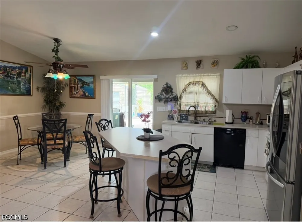 NE 7th Place Cape Coral, FL 33909