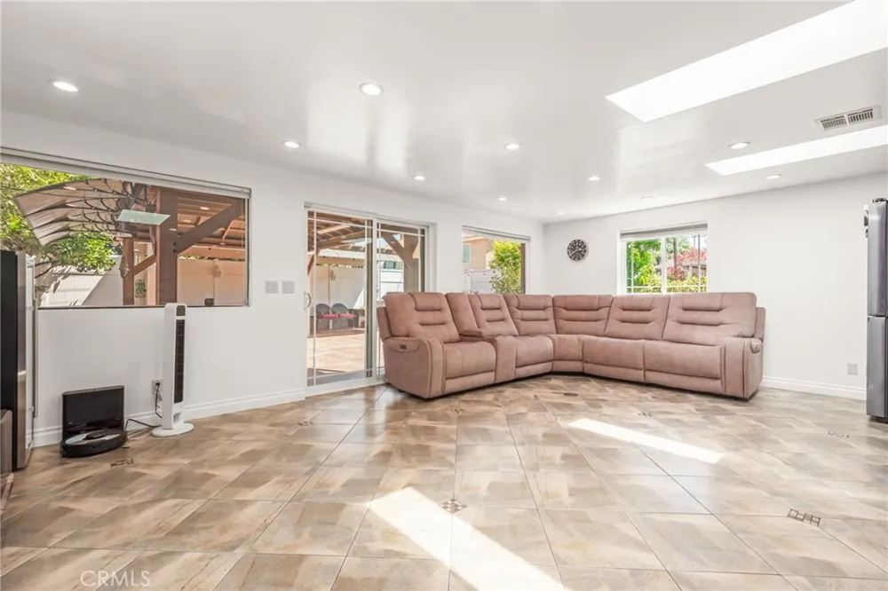 1740 Deerhaven Hacienda Heights, CA 91745