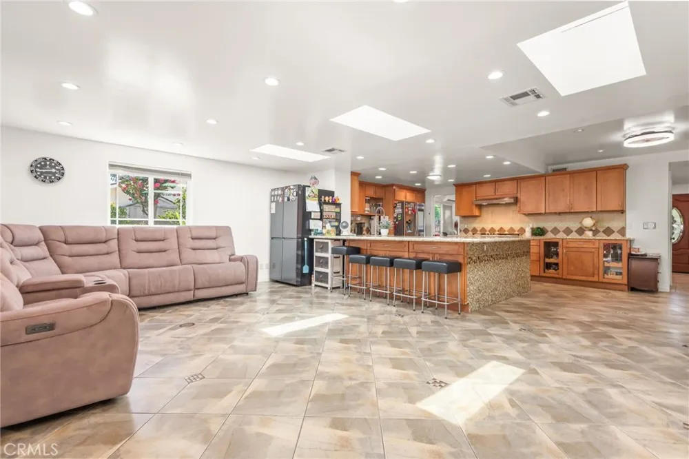 1740 Deerhaven Hacienda Heights, CA 91745