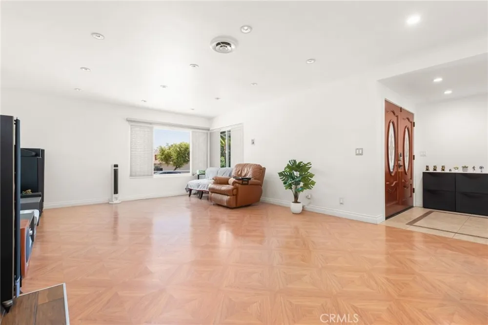 1740 Deerhaven Hacienda Heights, CA 91745