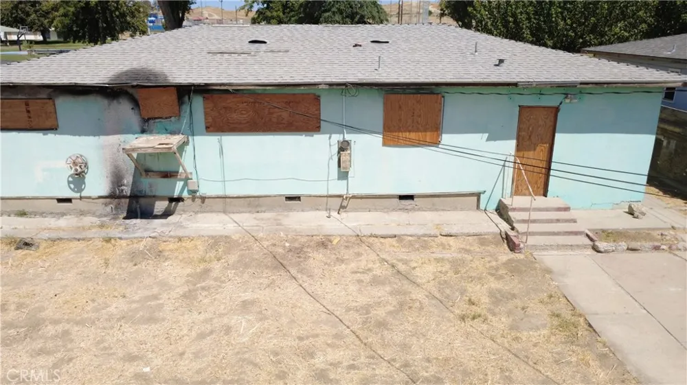 740 E Monterey Avenal, CA 93204