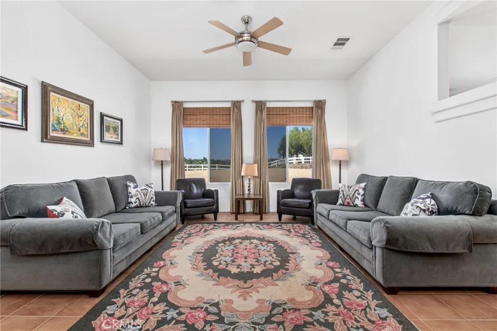 18593 Fort Lauder Lane Perris, CA 92570