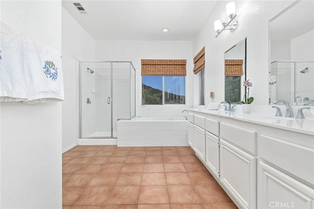 18593 Fort Lauder Lane Perris, CA 92570