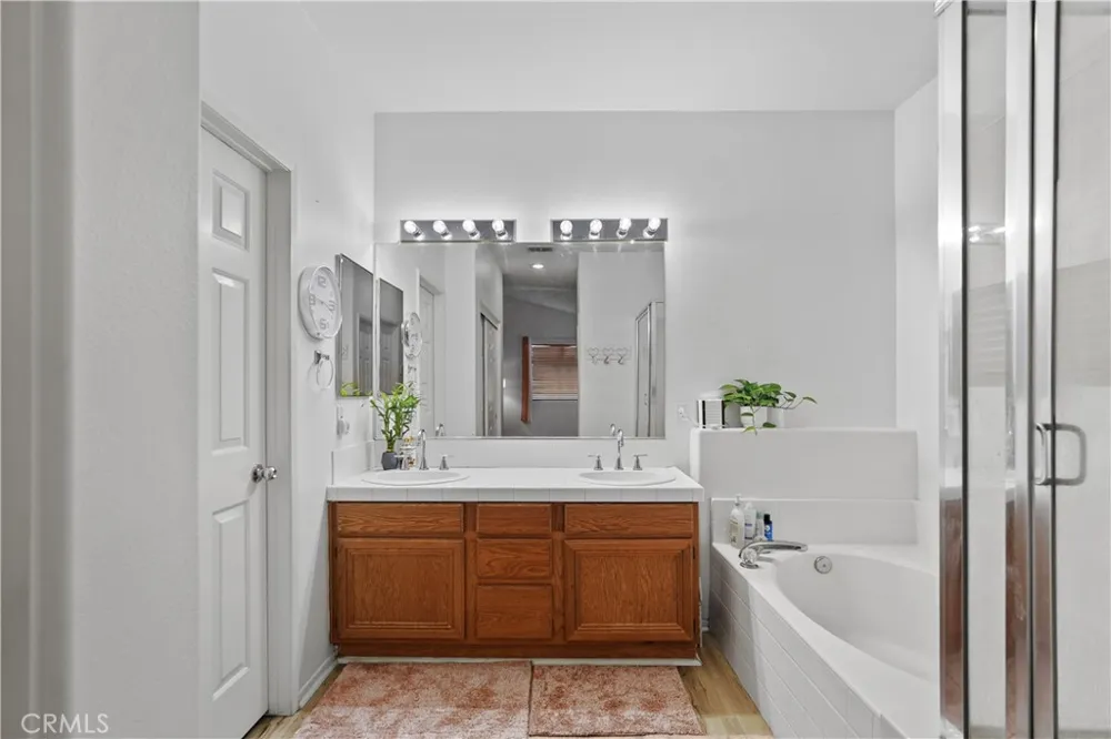39755 Naples Murrieta, CA 92563
