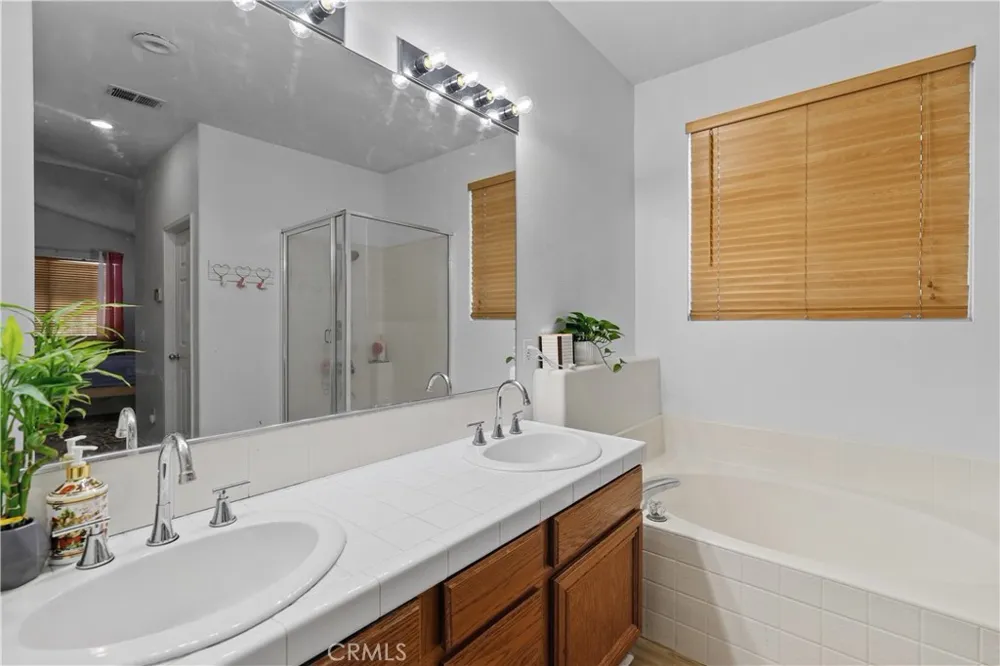 39755 Naples Murrieta, CA 92563