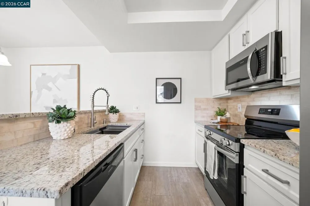 1318 B St #105 Hayward, CA 94541