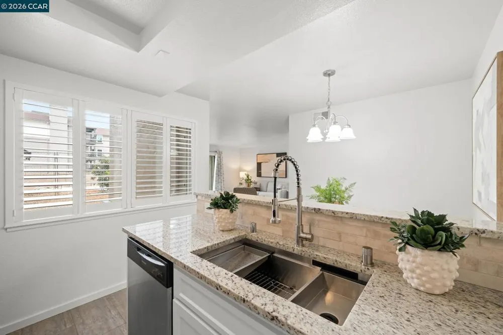 1318 B St #105 Hayward, CA 94541