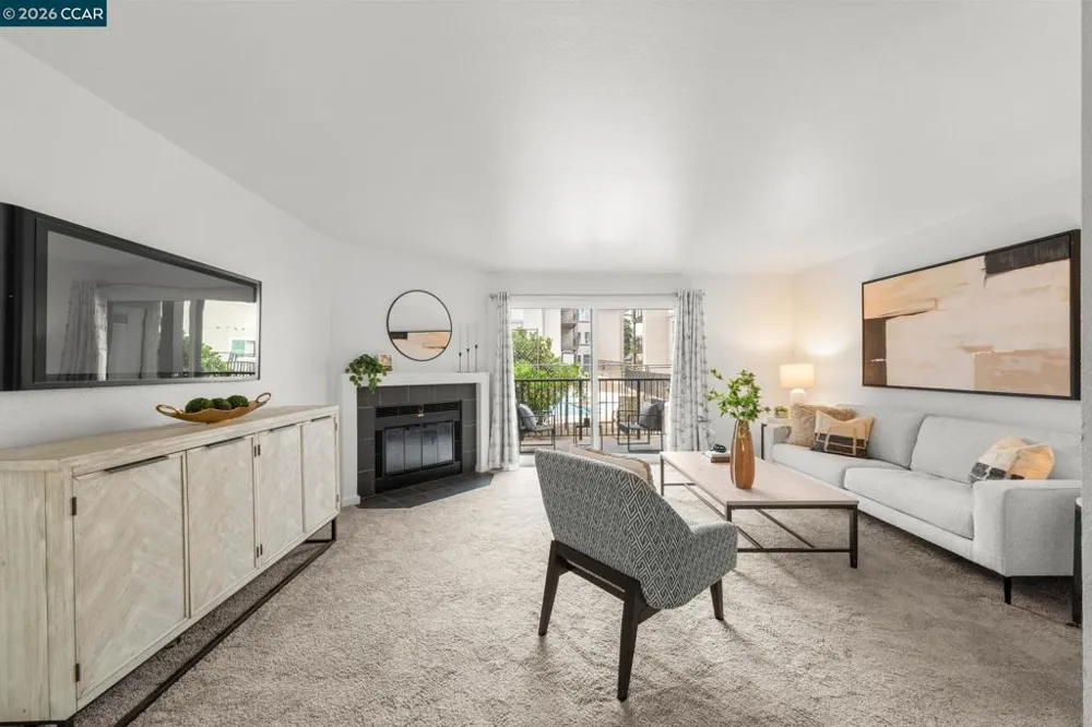 1318 B St #105 Hayward, CA 94541