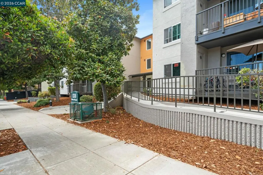 1318 B St #105 Hayward, CA 94541