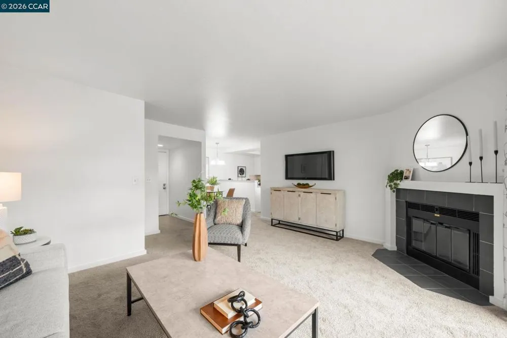 1318 B St #105 Hayward, CA 94541