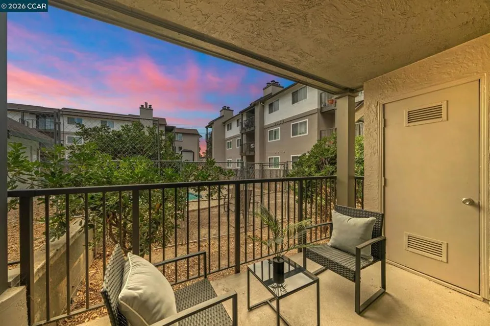 1318 B St #105 Hayward, CA 94541