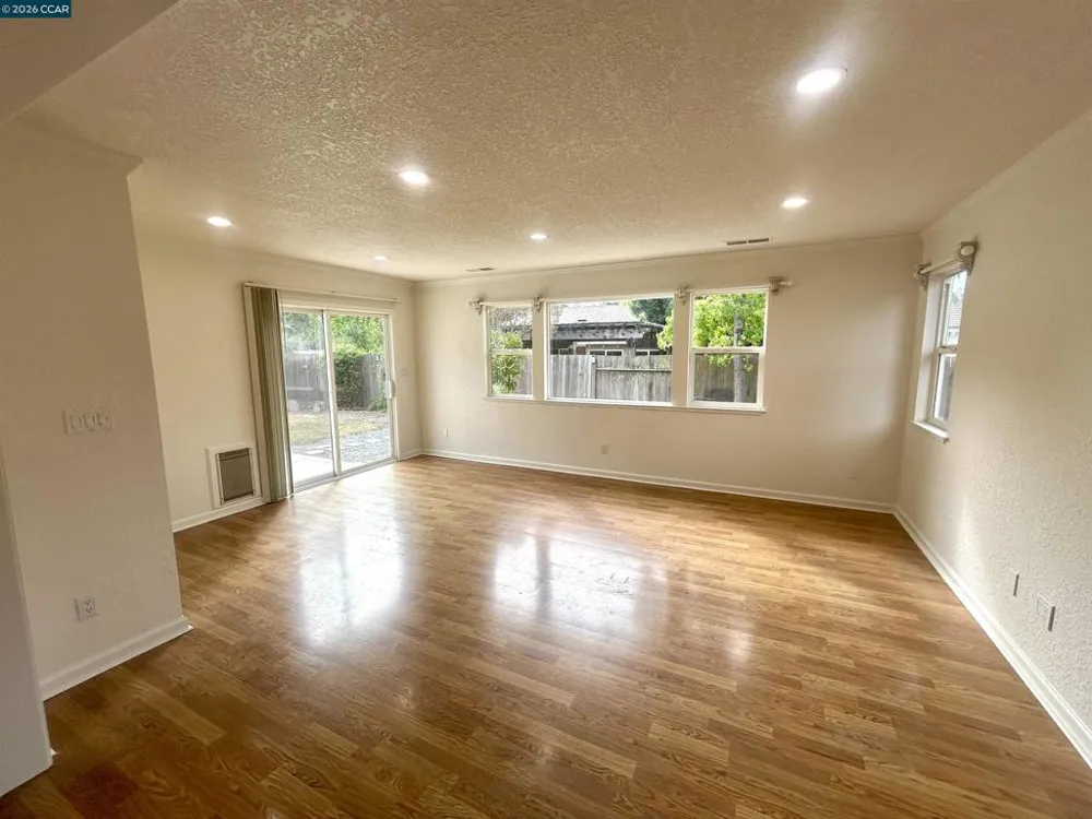 2946 St Denis Dr San Ramon, CA 94583