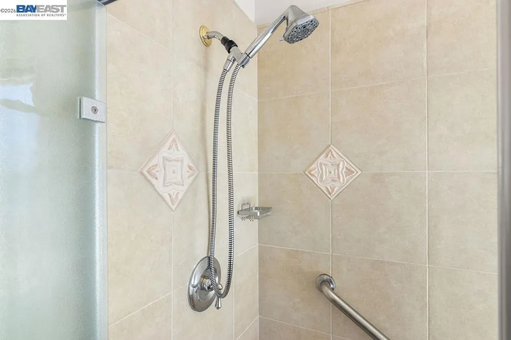 1105 Paradise Peak Rd Valley Springs, CA 95252