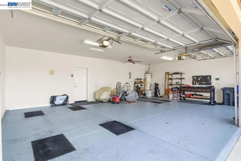 1105 Paradise Peak Rd Valley Springs, CA 95252