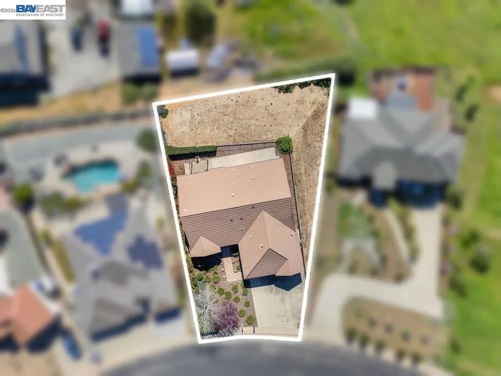 1105 Paradise Peak Rd Valley Springs, CA 95252
