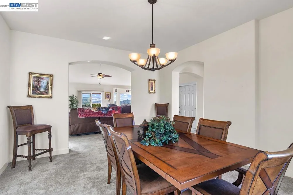 1105 Paradise Peak Rd Valley Springs, CA 95252