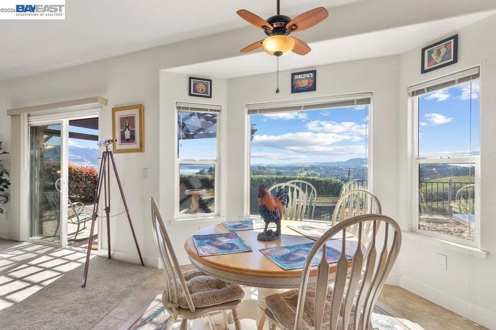 1105 Paradise Peak Rd Valley Springs, CA 95252