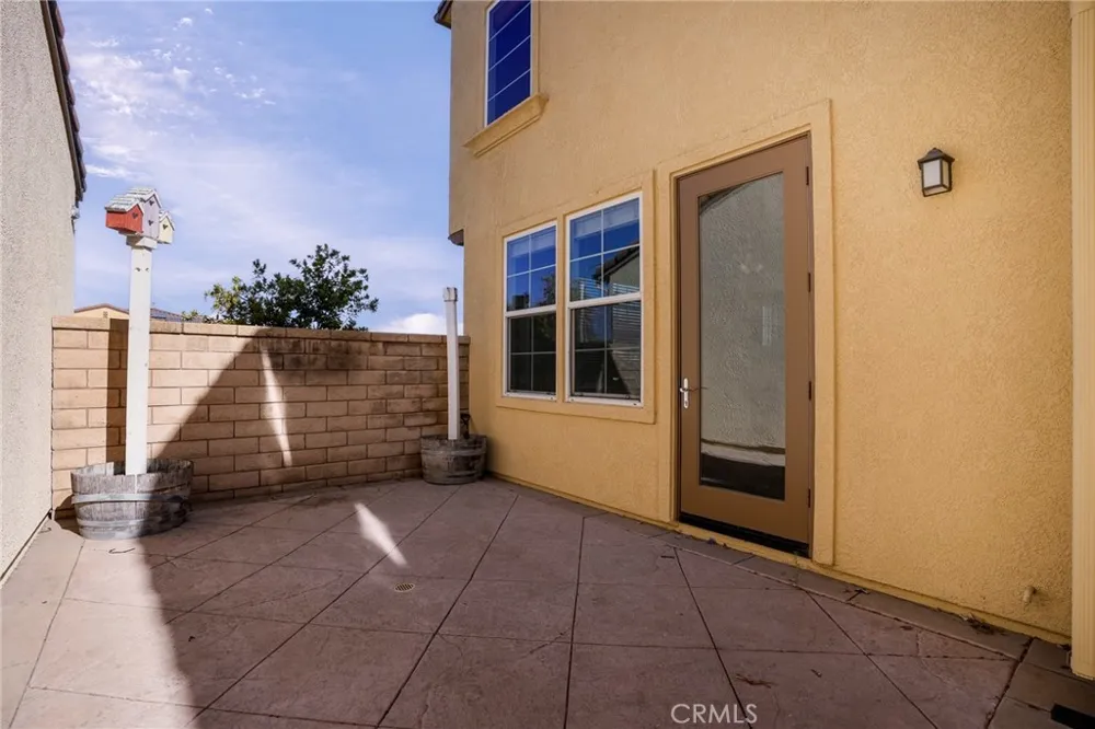 31770 Paseo Bonito Castaic, CA 91384