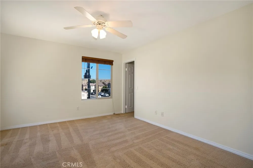 31770 Paseo Bonito Castaic, CA 91384