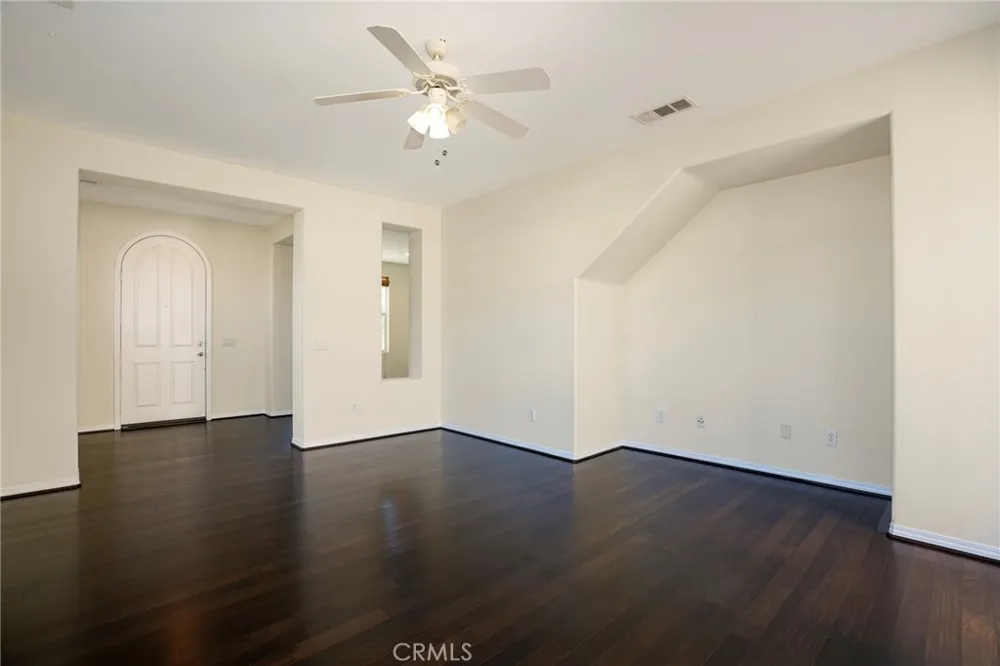 31770 Paseo Bonito Castaic, CA 91384