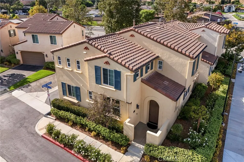31770 Paseo Bonito Castaic, CA 91384