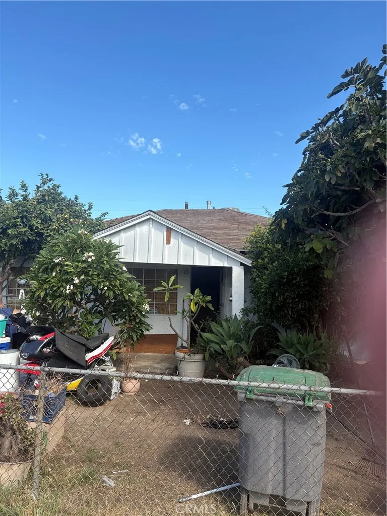 529 E 224th Street Carson, CA 90745