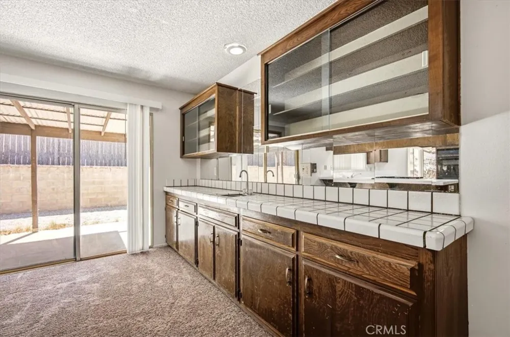 6544 Rycroft Riverside, CA 92506