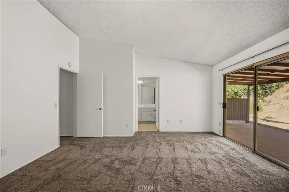 6544 Rycroft Riverside, CA 92506