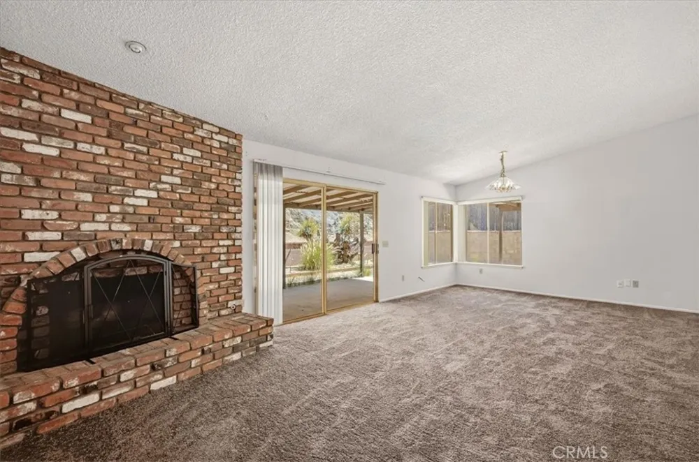 6544 Rycroft Riverside, CA 92506
