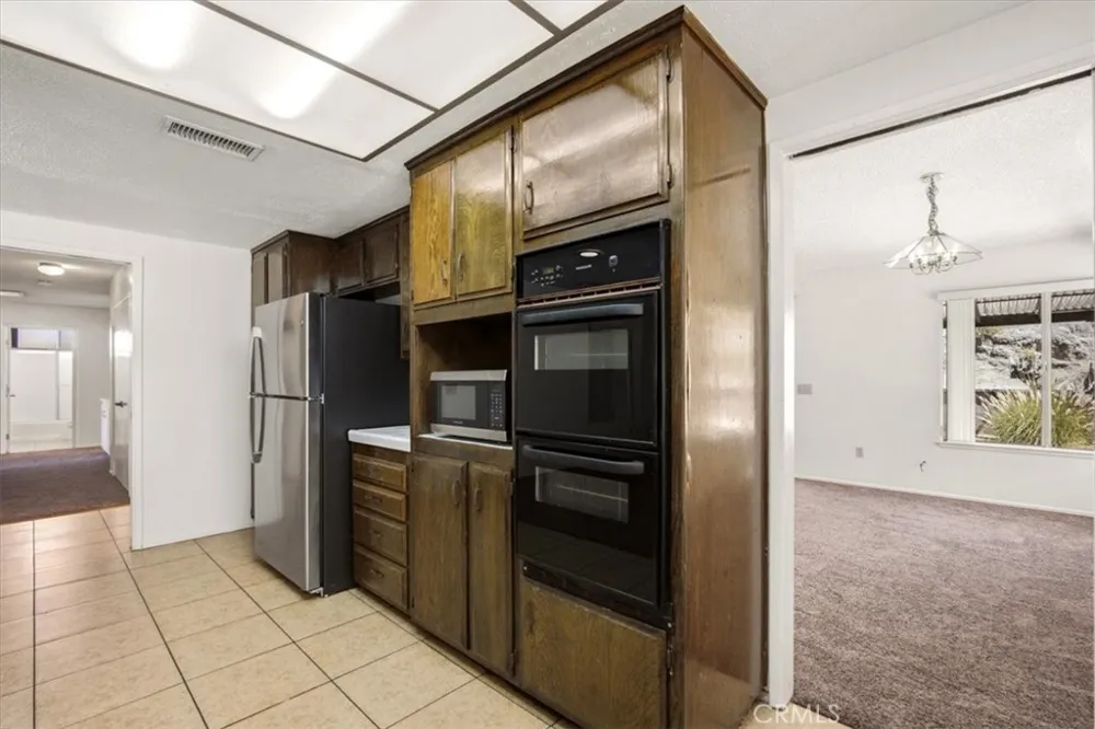 6544 Rycroft Riverside, CA 92506