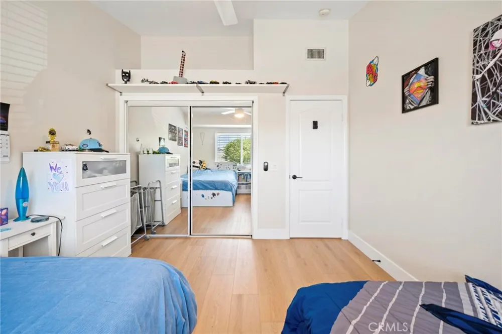 27184 Highlands Lane Valencia, CA 91354